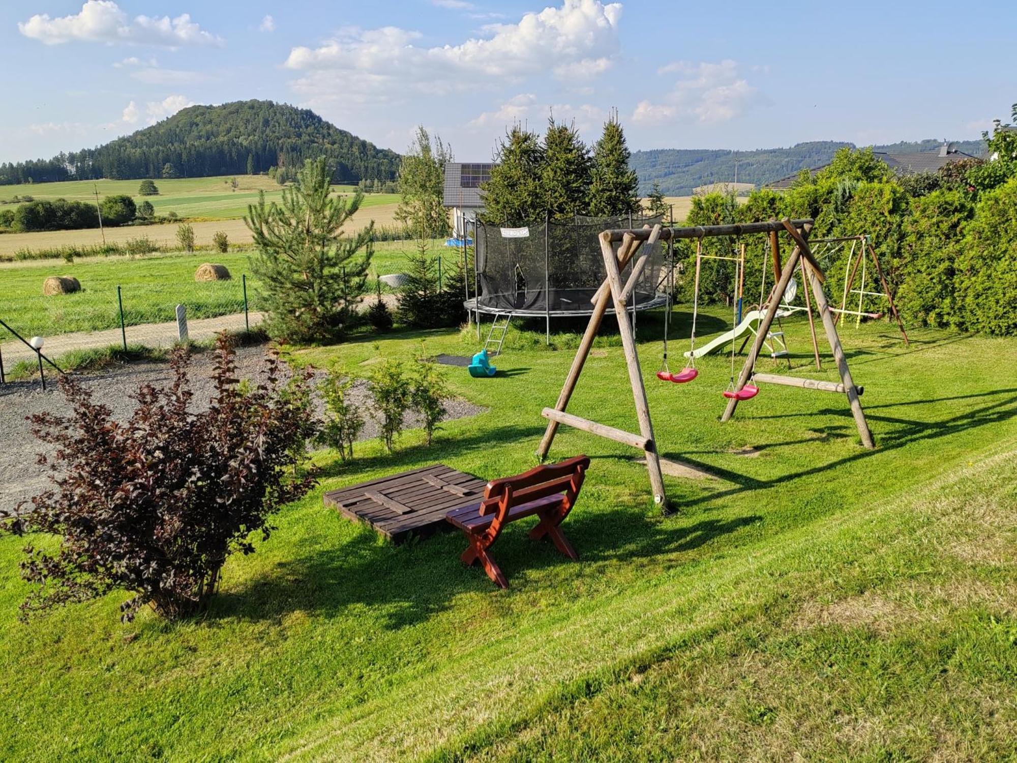 Villa Sloneczne Wzgorze Jezow Sudecki Esterno foto
