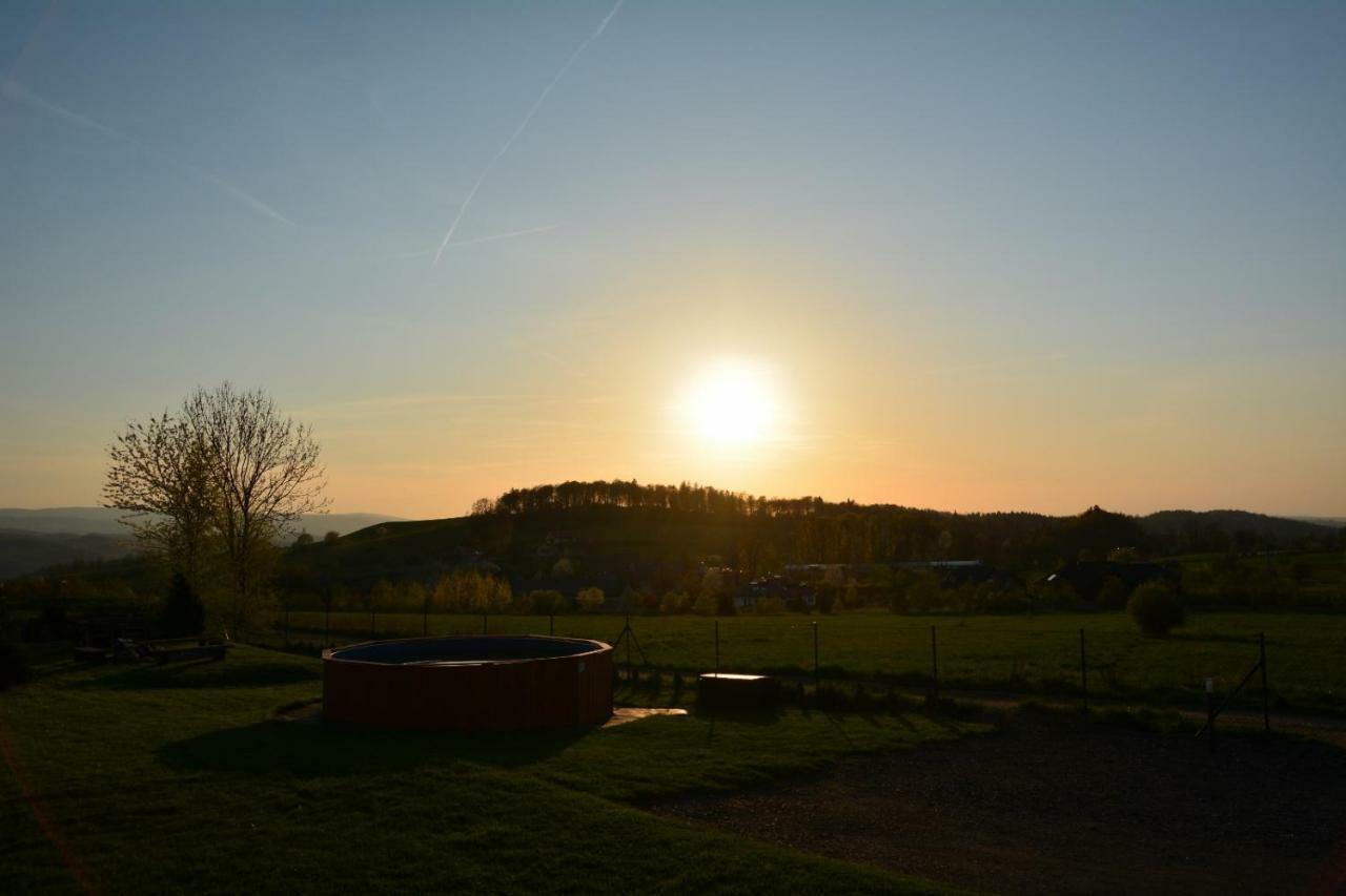 Villa Sloneczne Wzgorze Jezow Sudecki Esterno foto